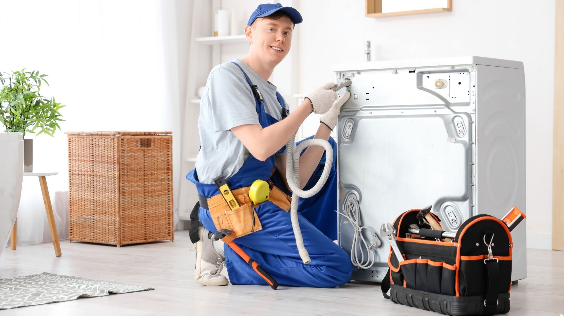 فريق إصلاح الأجهزة المنزلية في مكة المكرمة - خبرة 13 سنة في الصيانة